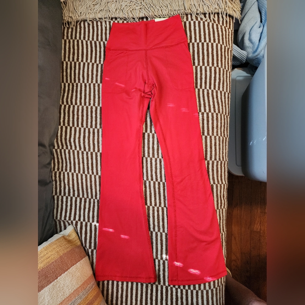 NWT Aerie Offline the Hugger Bootcut Pocket Legging